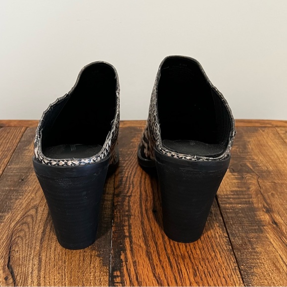 NWOT Treasure & Bond Snakeskin Heel Mule Size 8.5 - Picture 5 of 7